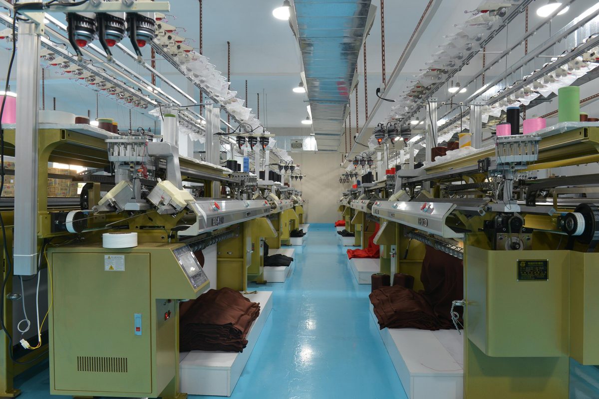 Knitting facility