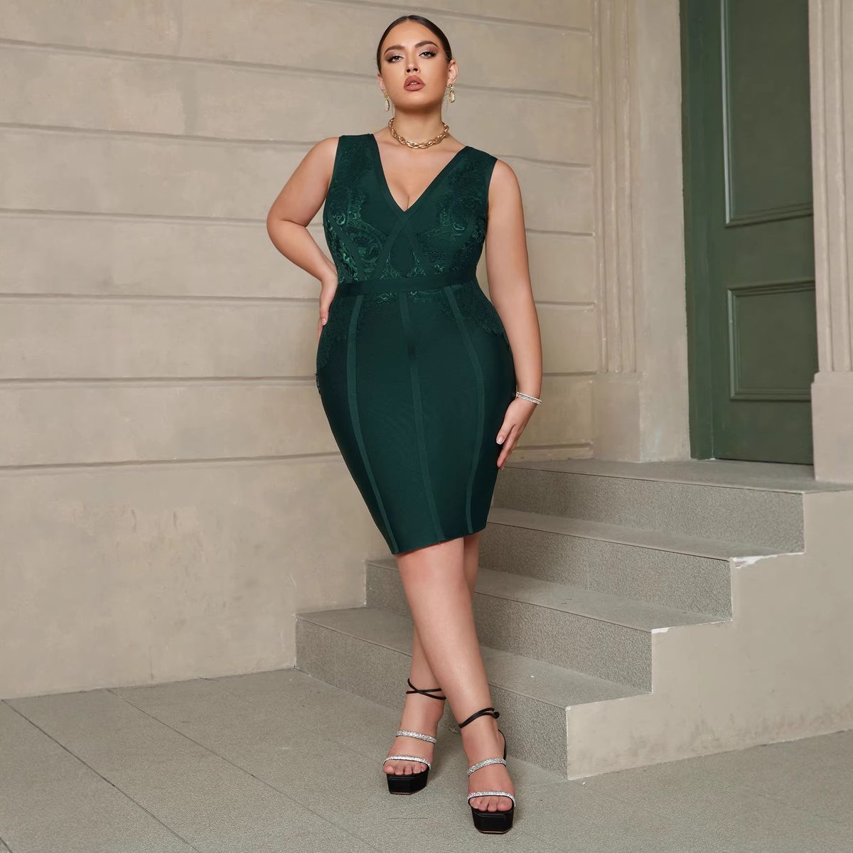 Emerald Velvet V-Neck Midi Dress